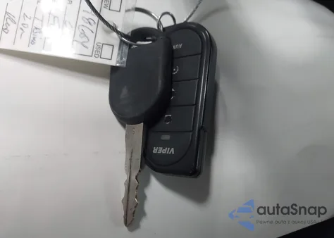 2004 Ford Thunderbird z USA, uszkodzony, nr VIN 1FAHP60AX4Y104924